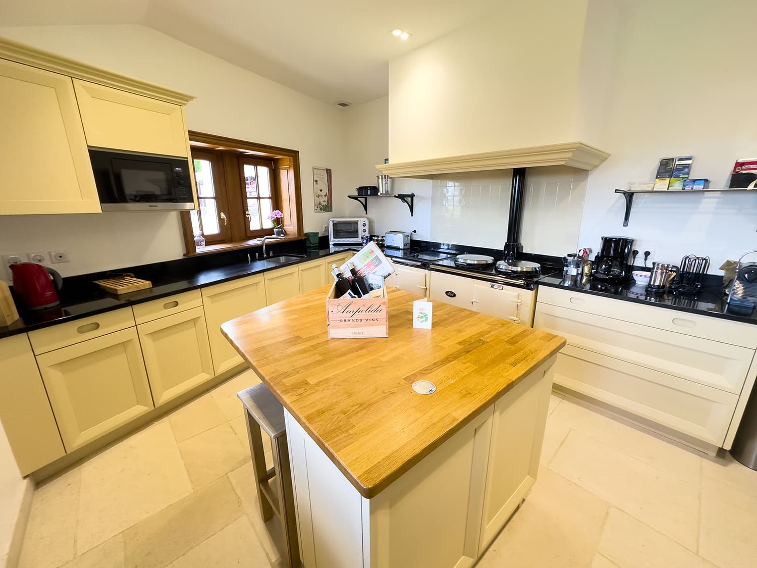 Kitchen | Holiday home in Nouvelle-Aquitaine