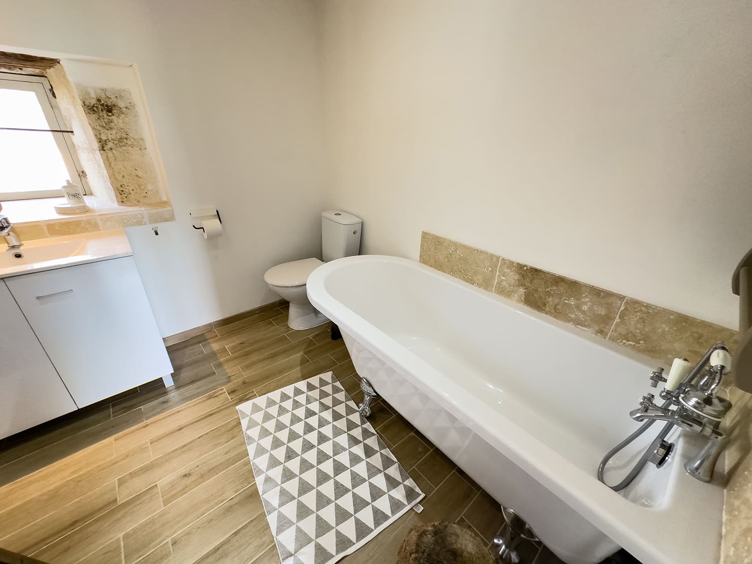 Bathroom | Holiday home in Nouvelle-Aquitaine