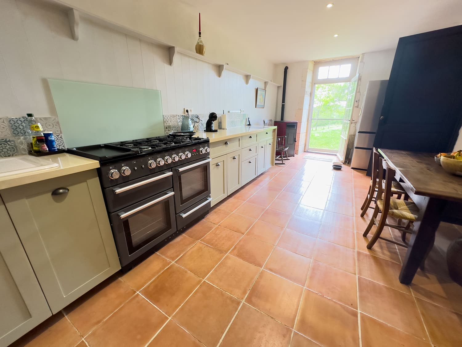 Kitchen | Holiday home in Nouvelle-Aquitaine