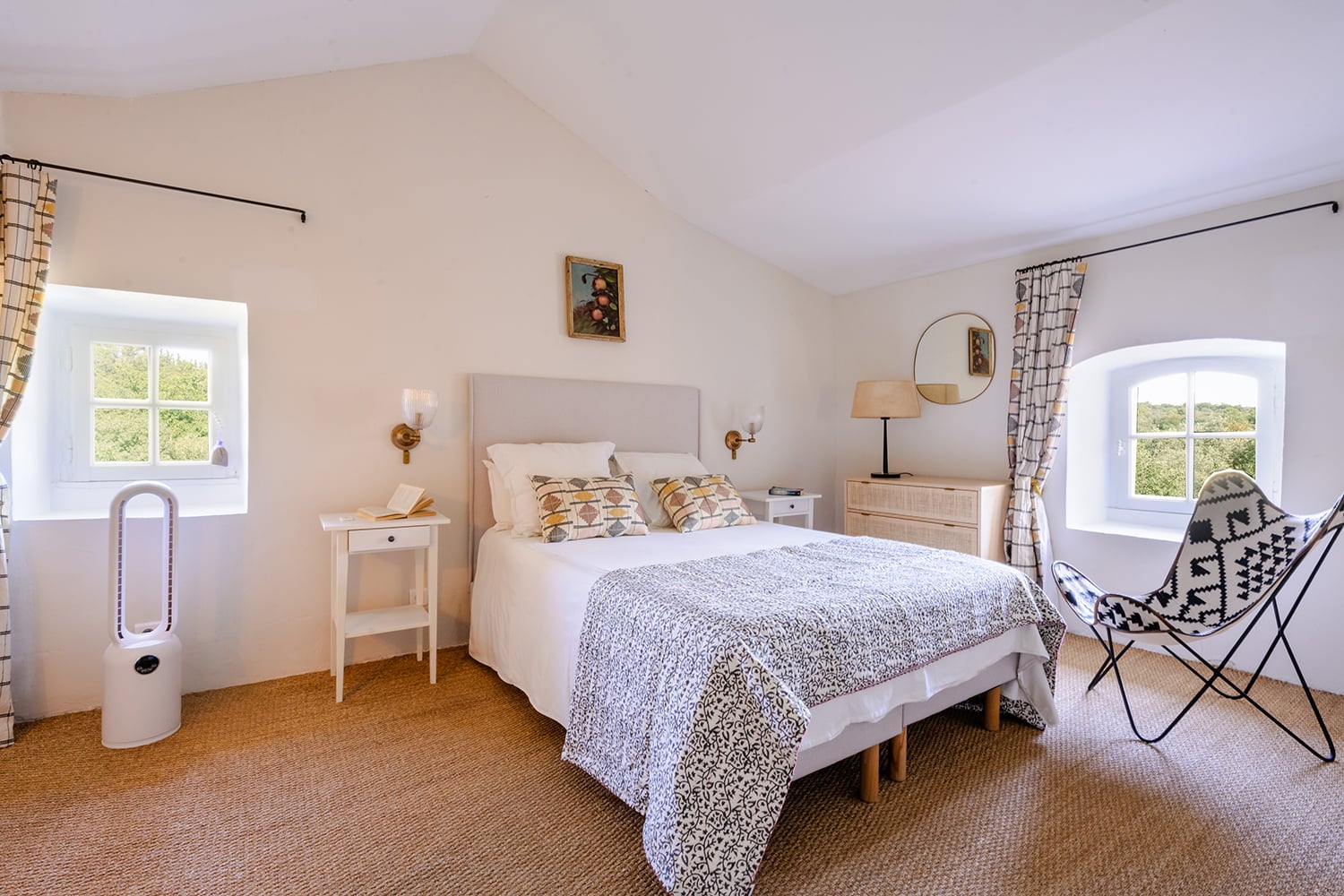 Bedroom | Holiday cottage with private pool in Gordes