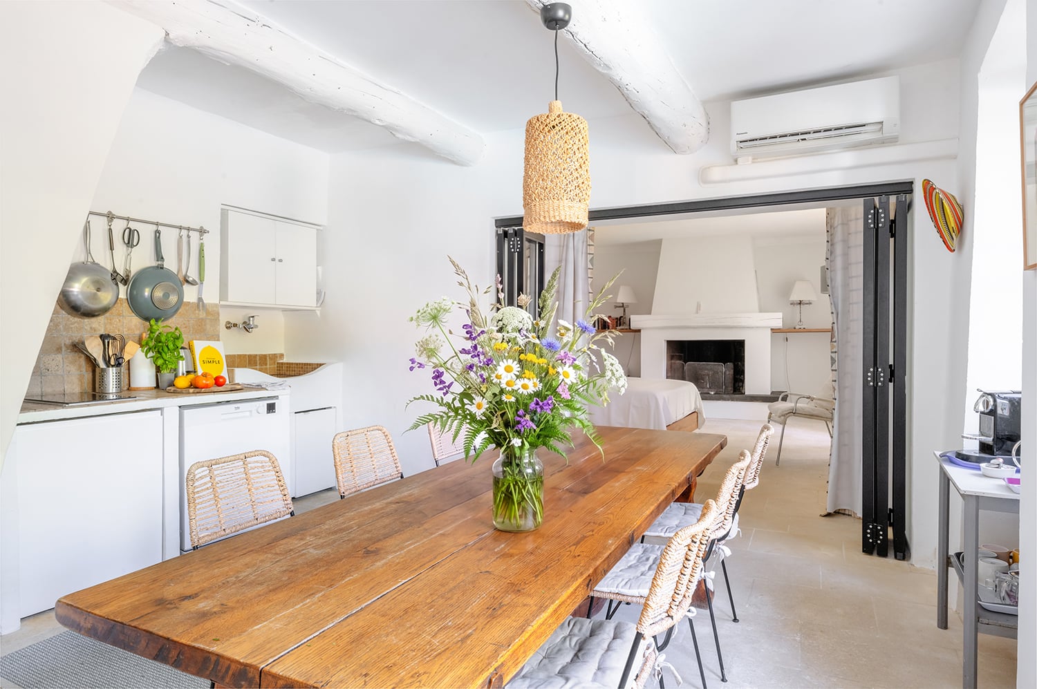 Dining room | Holiday cottage with private pool in Gordes