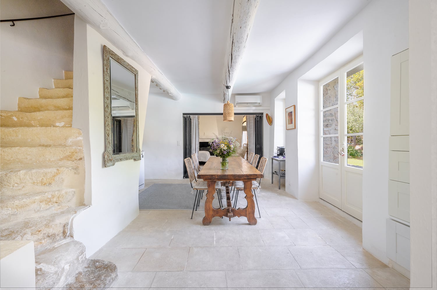 Dining room | Holiday cottage with private pool in Gordes