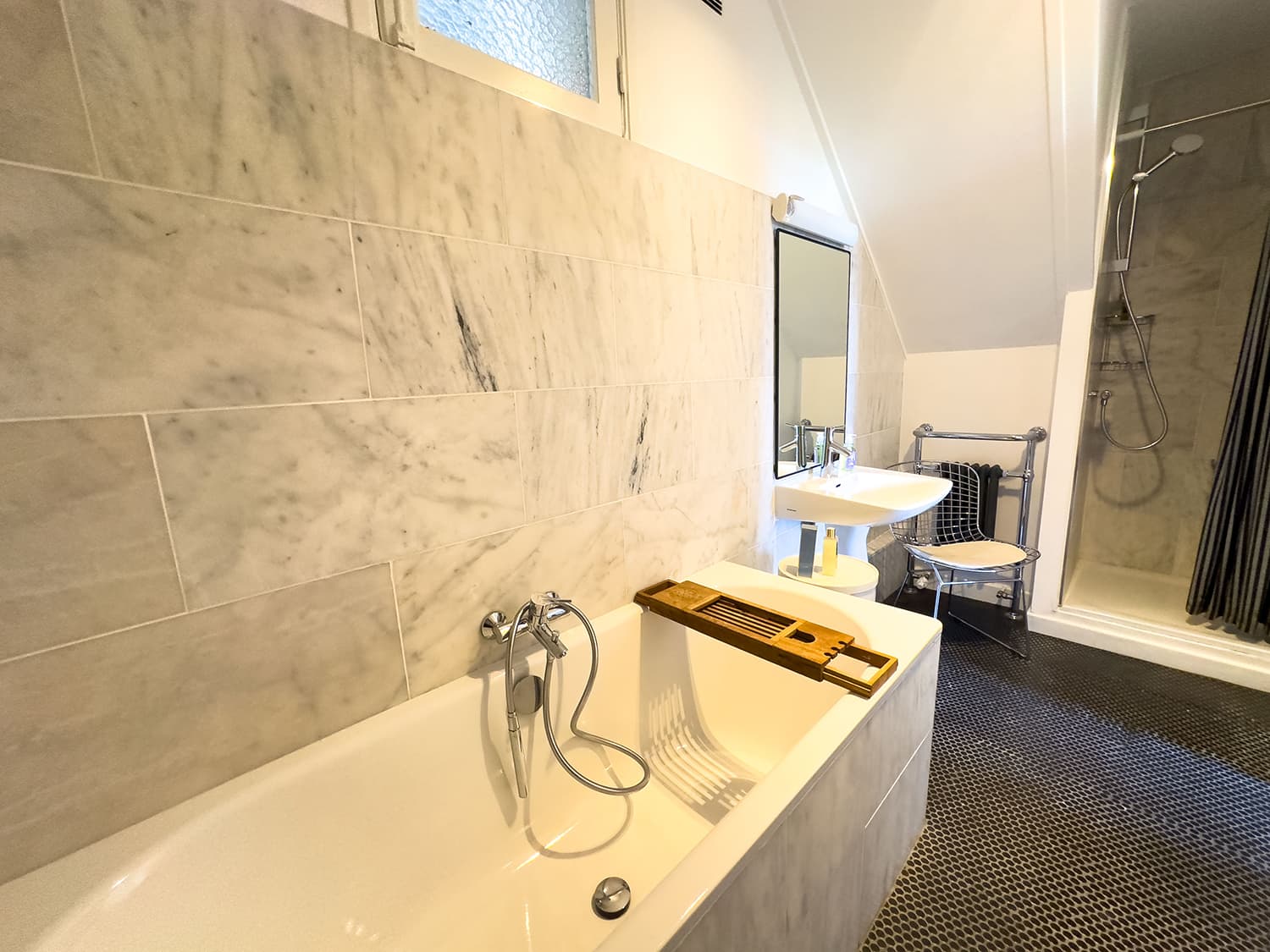 Bathroom | Holiday home in Duras