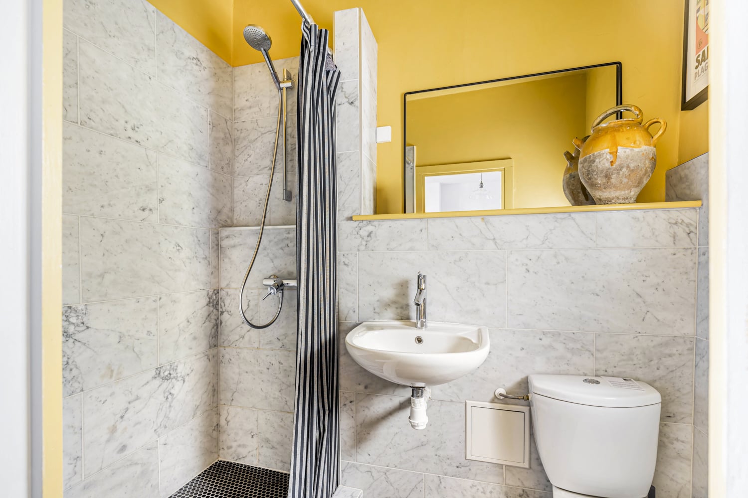 Bathroom | Holiday home in Duras