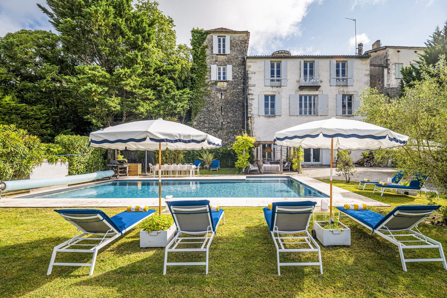 Holiday home in Duras with private heated pool