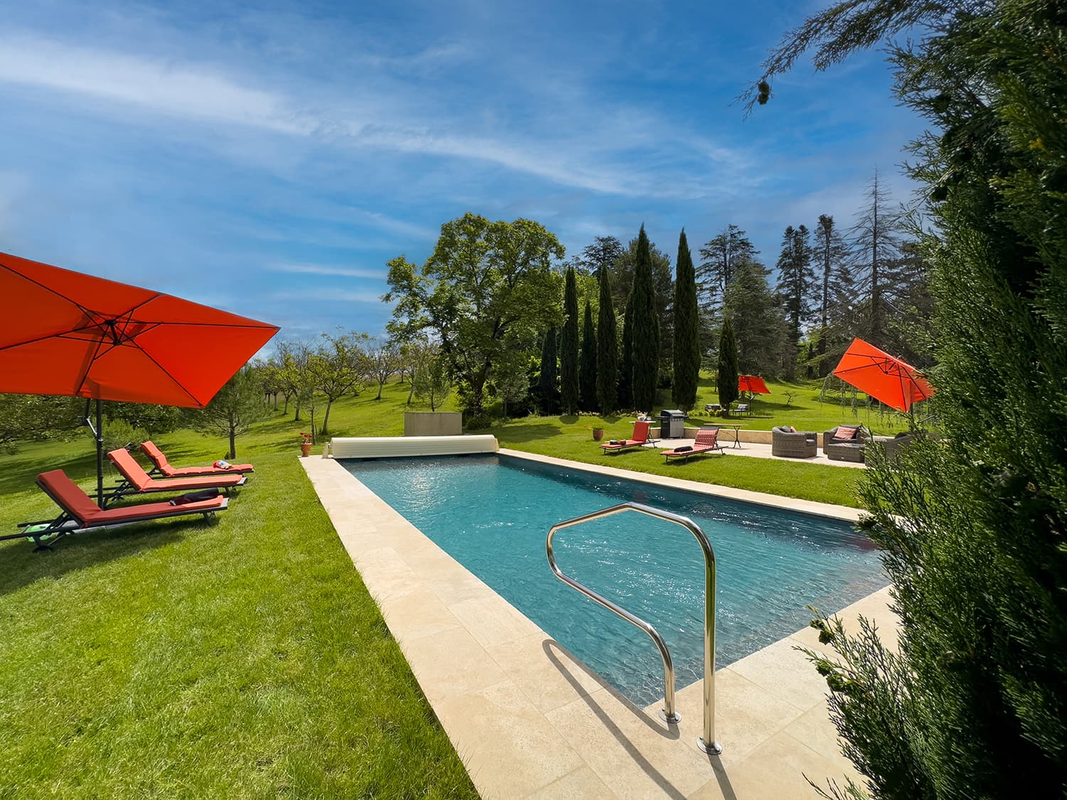 Private pool