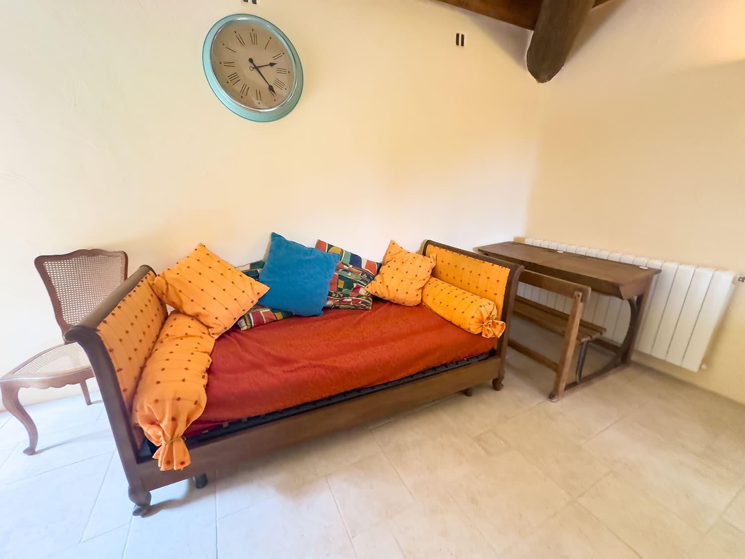 Sitting room | Holiday home in Gard, South of France