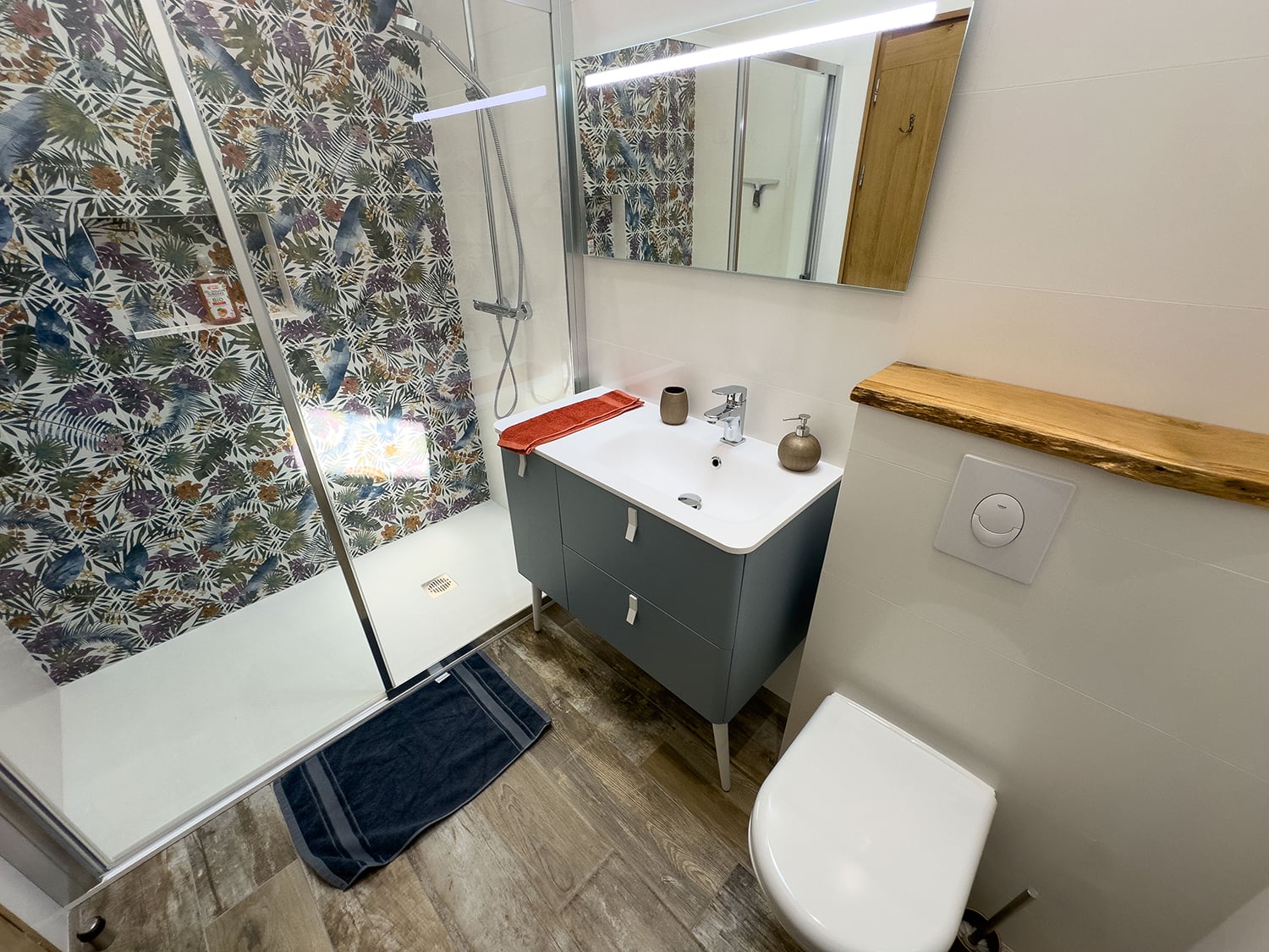 Bathroom | Holiday home in Nouvelle-Aquitaine