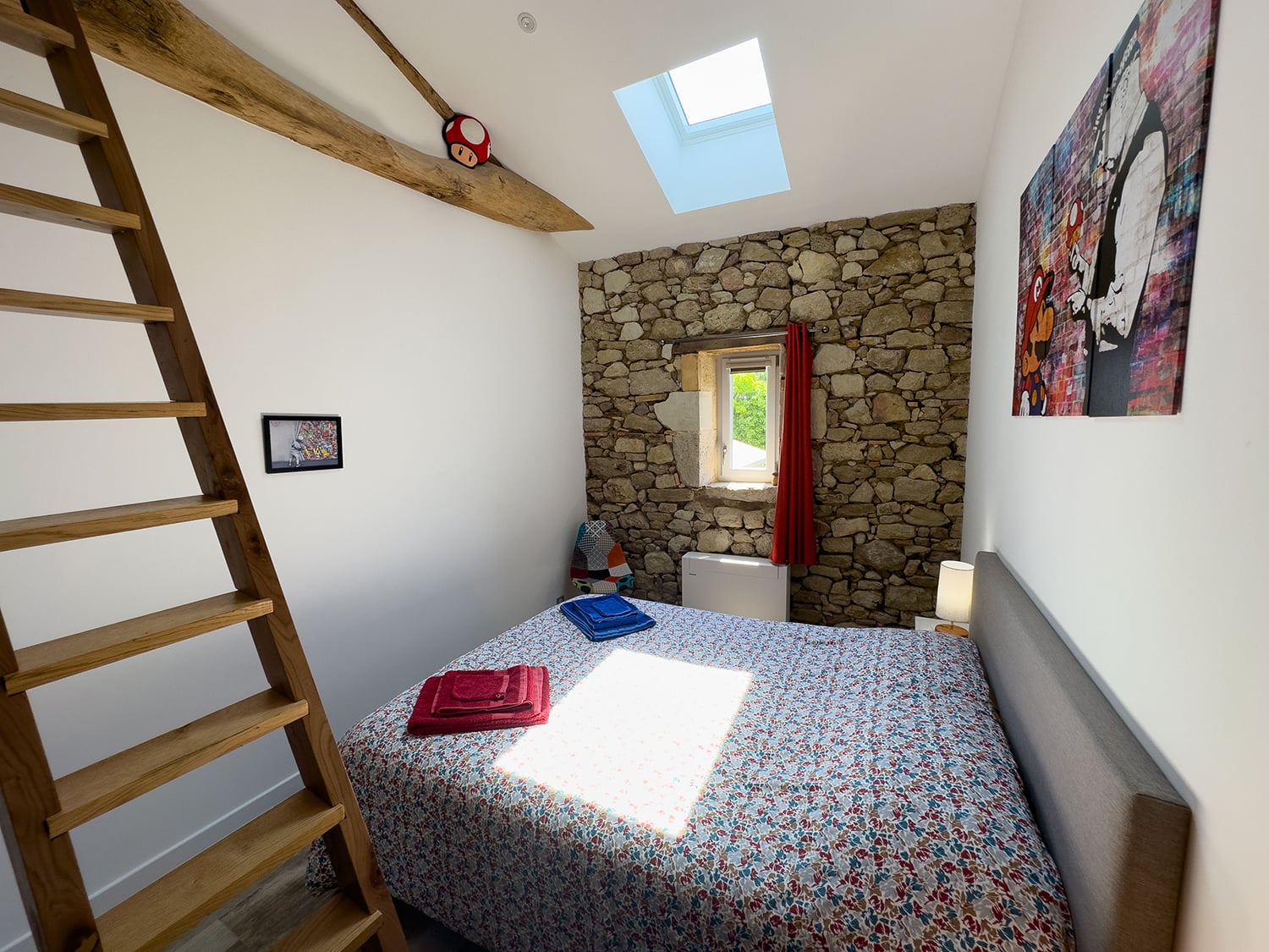 Bedroom | Holiday home in Nouvelle-Aquitaine