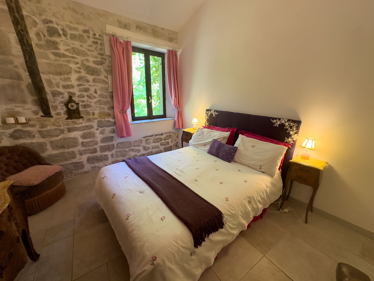 Bedroom | Holiday watermill in Nouvelle-Aquitaine