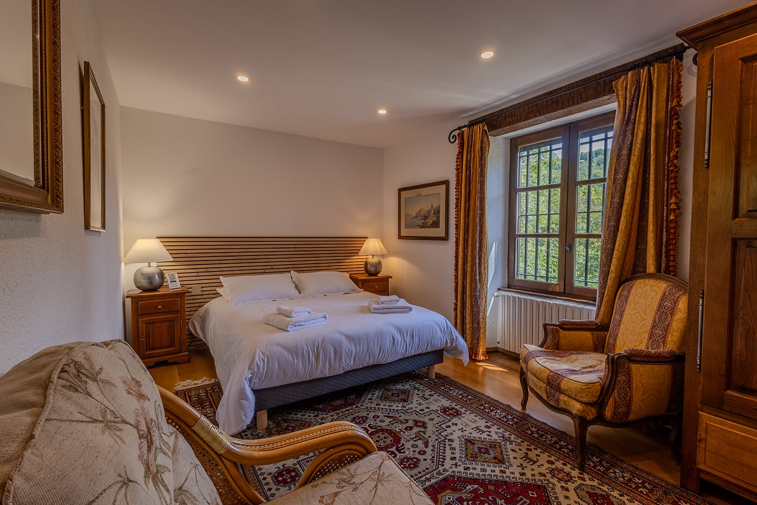 Bedroom | Vacation château in Castelreng