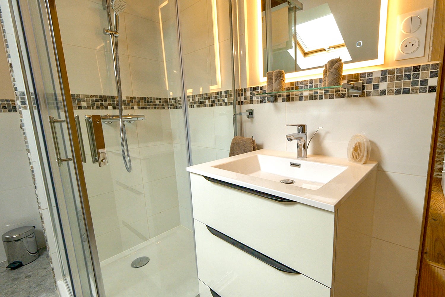 Bathroom | Holiday home in Nouvelle-Aquitaine