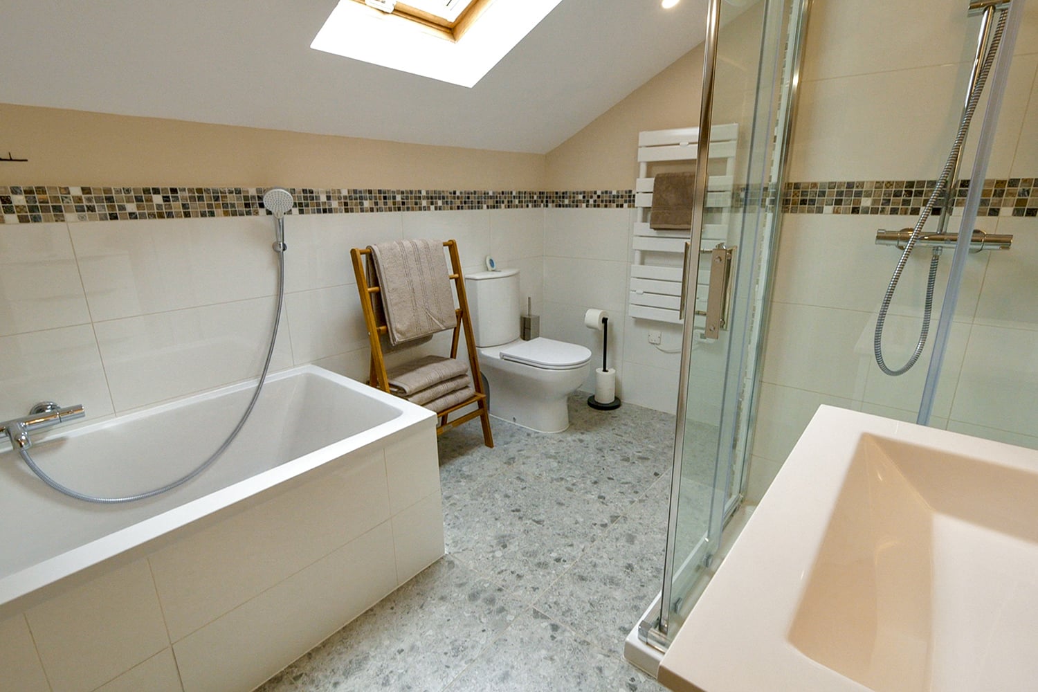 Bathroom | Holiday home in Nouvelle-Aquitaine