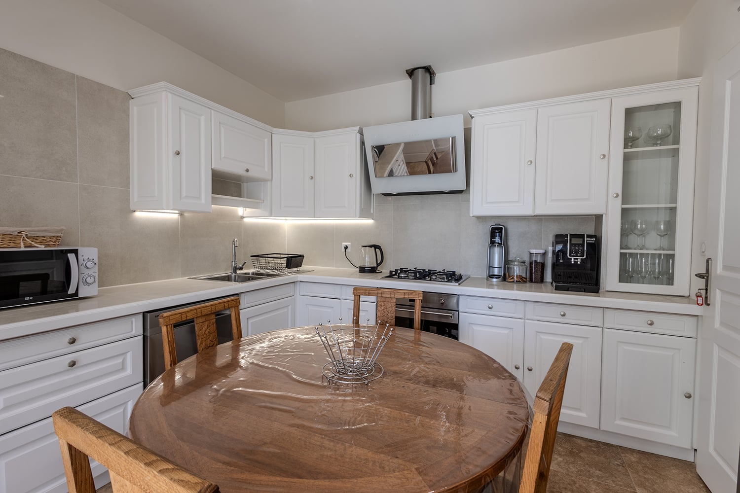 Kitchen | Rental villa in Le Somail