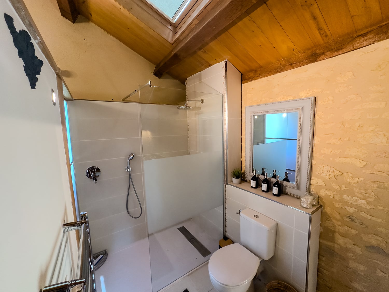 Bathroom - Barn