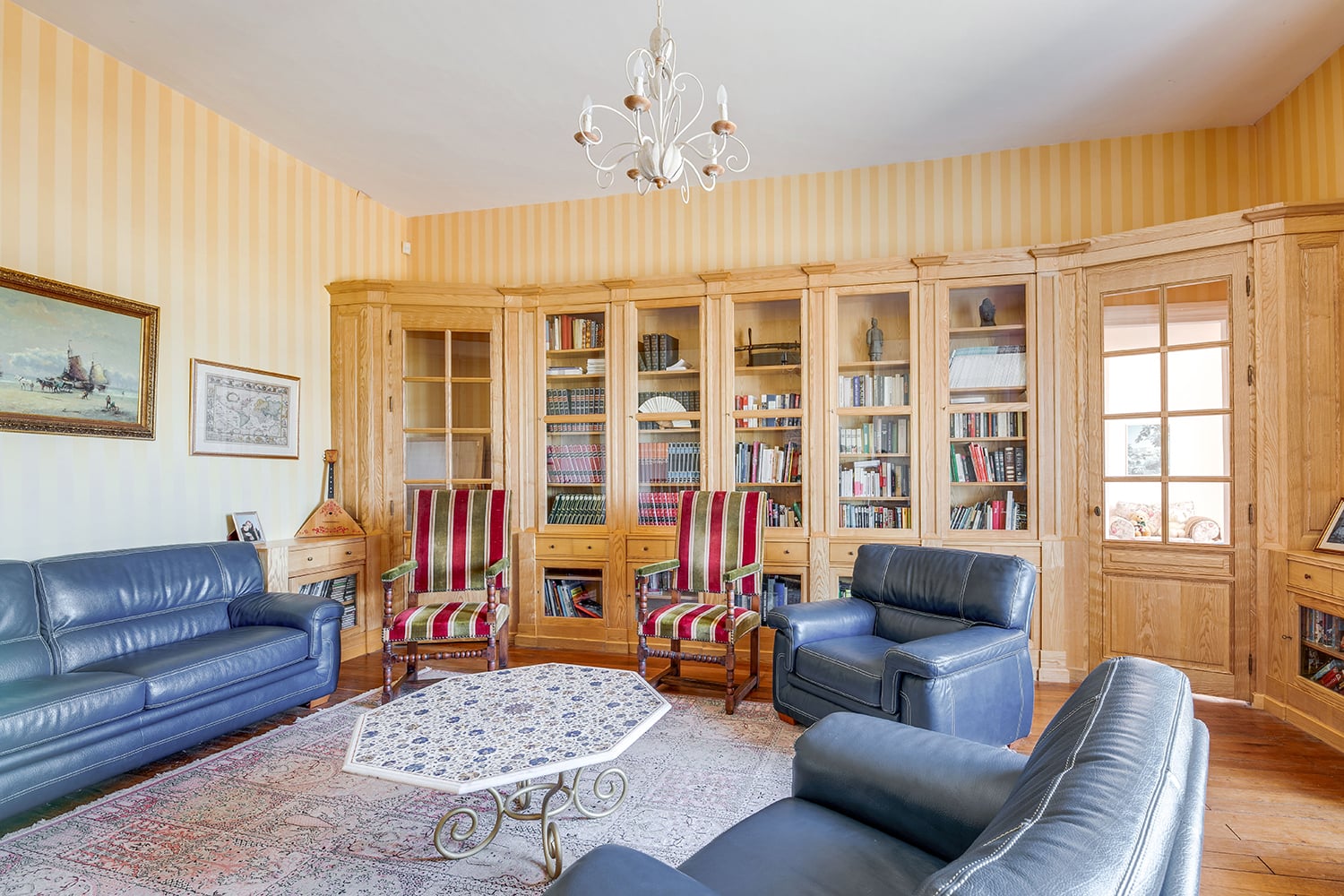Sitting room | Holiday chateau in Nouvelle-Aquitaine