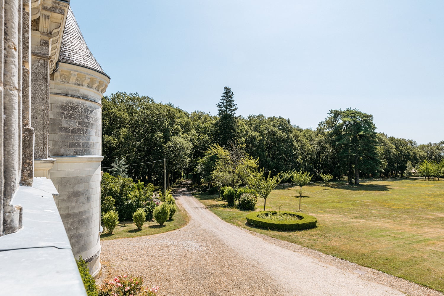 View from window | Holiday chateau in Nouvelle-Aquitaine