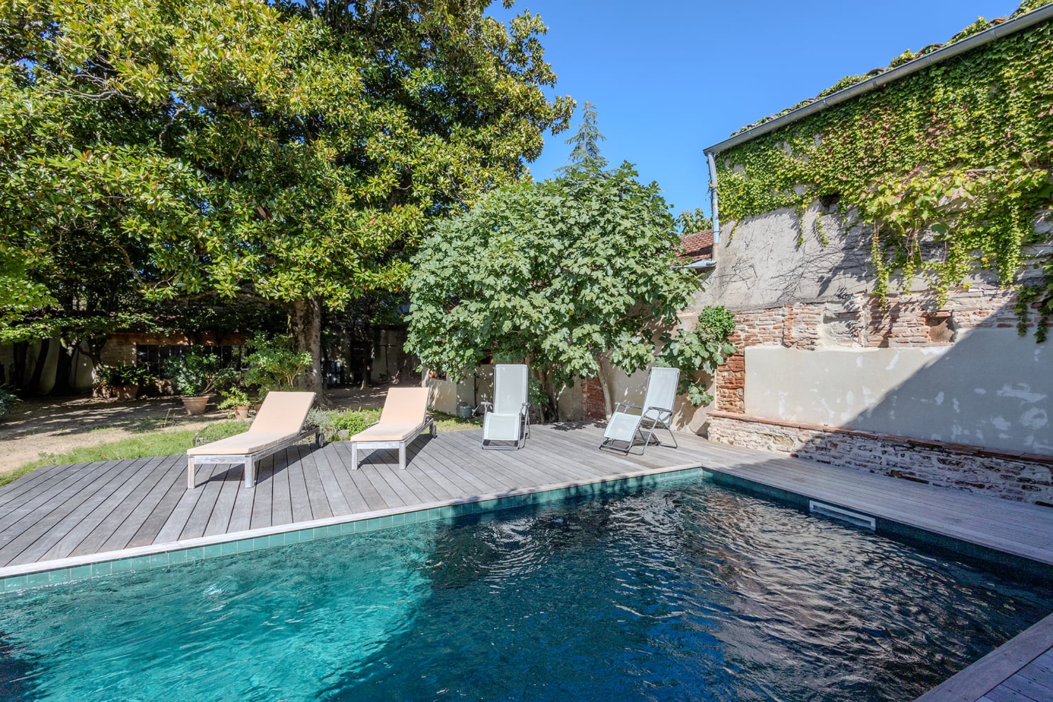 Private pool