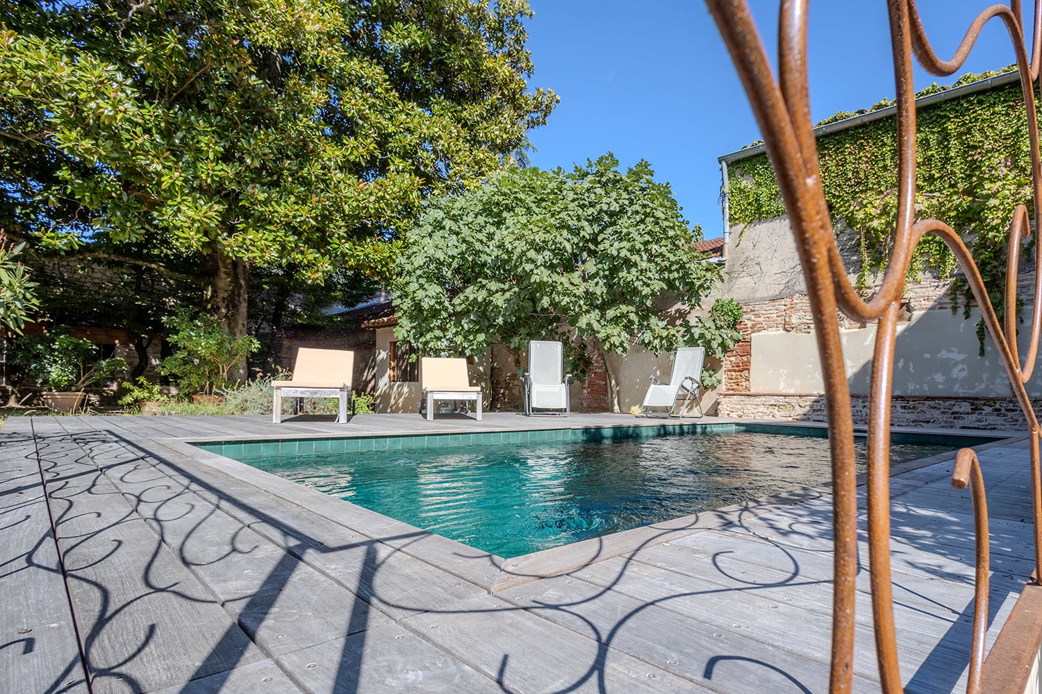 Private pool
