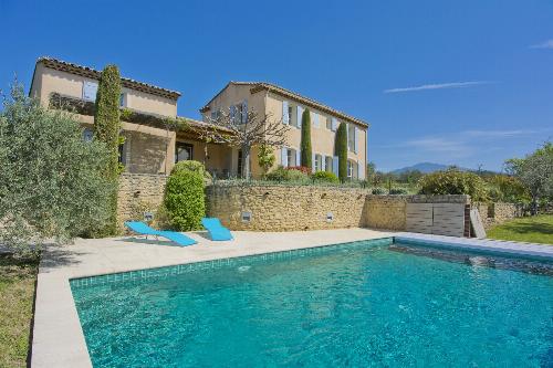 Holiday home in Provence with private heated pool