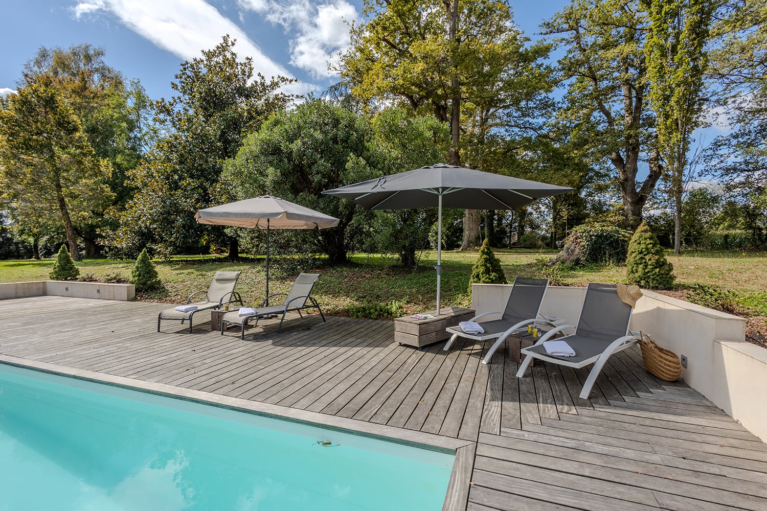 Private pool Private pool