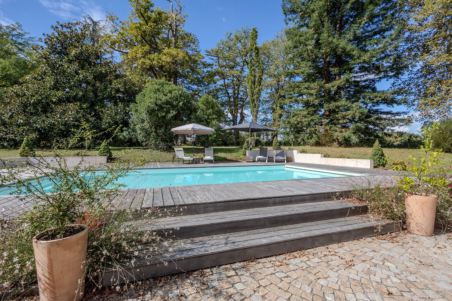 Private pool Private pool