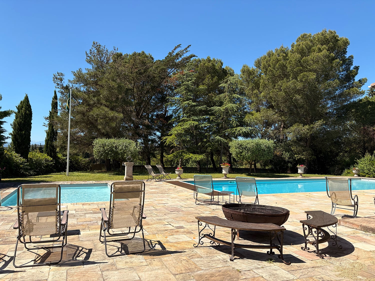 Private pool