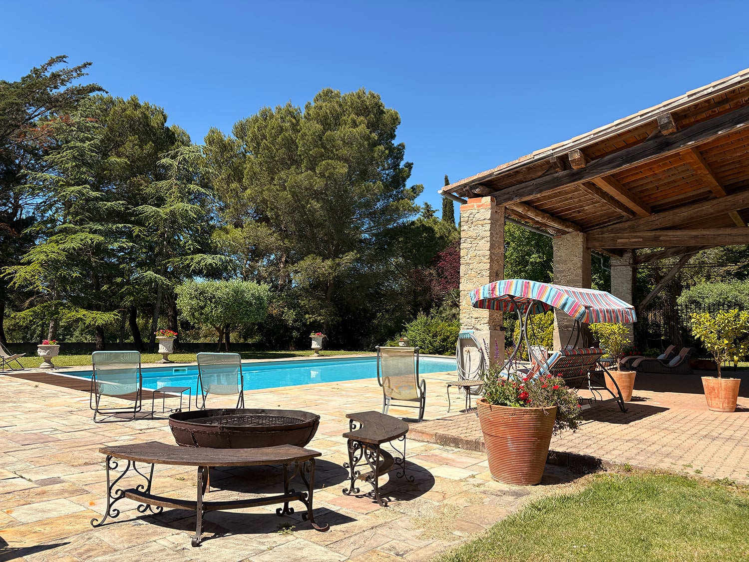 Private pool