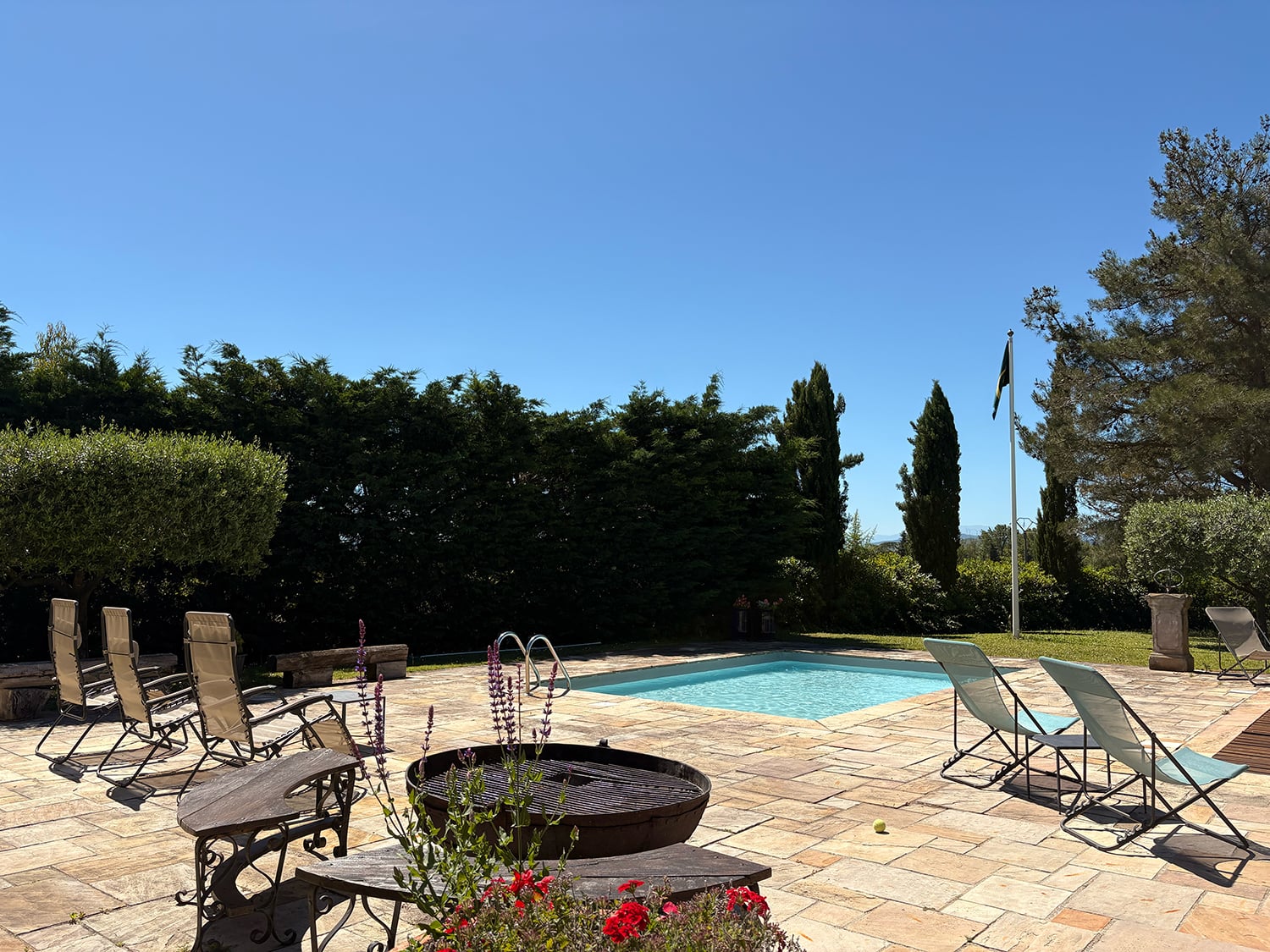 Private pool