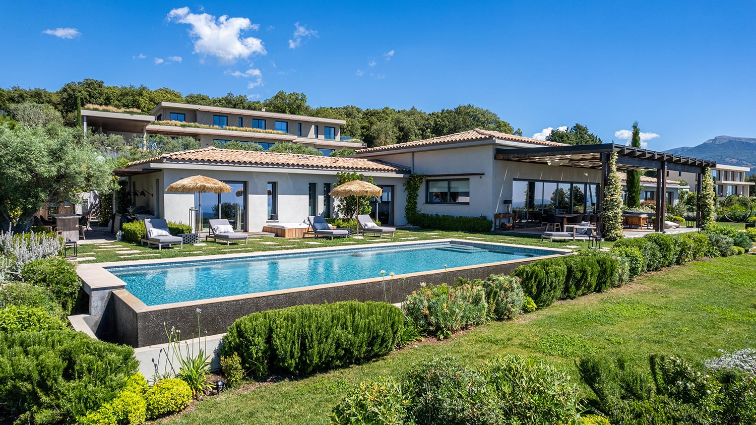 Villa de vacances à Alpes-Maritimes, Provence avec piscine privée