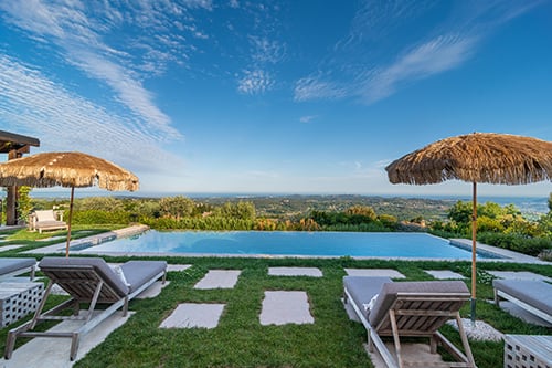 Private pool