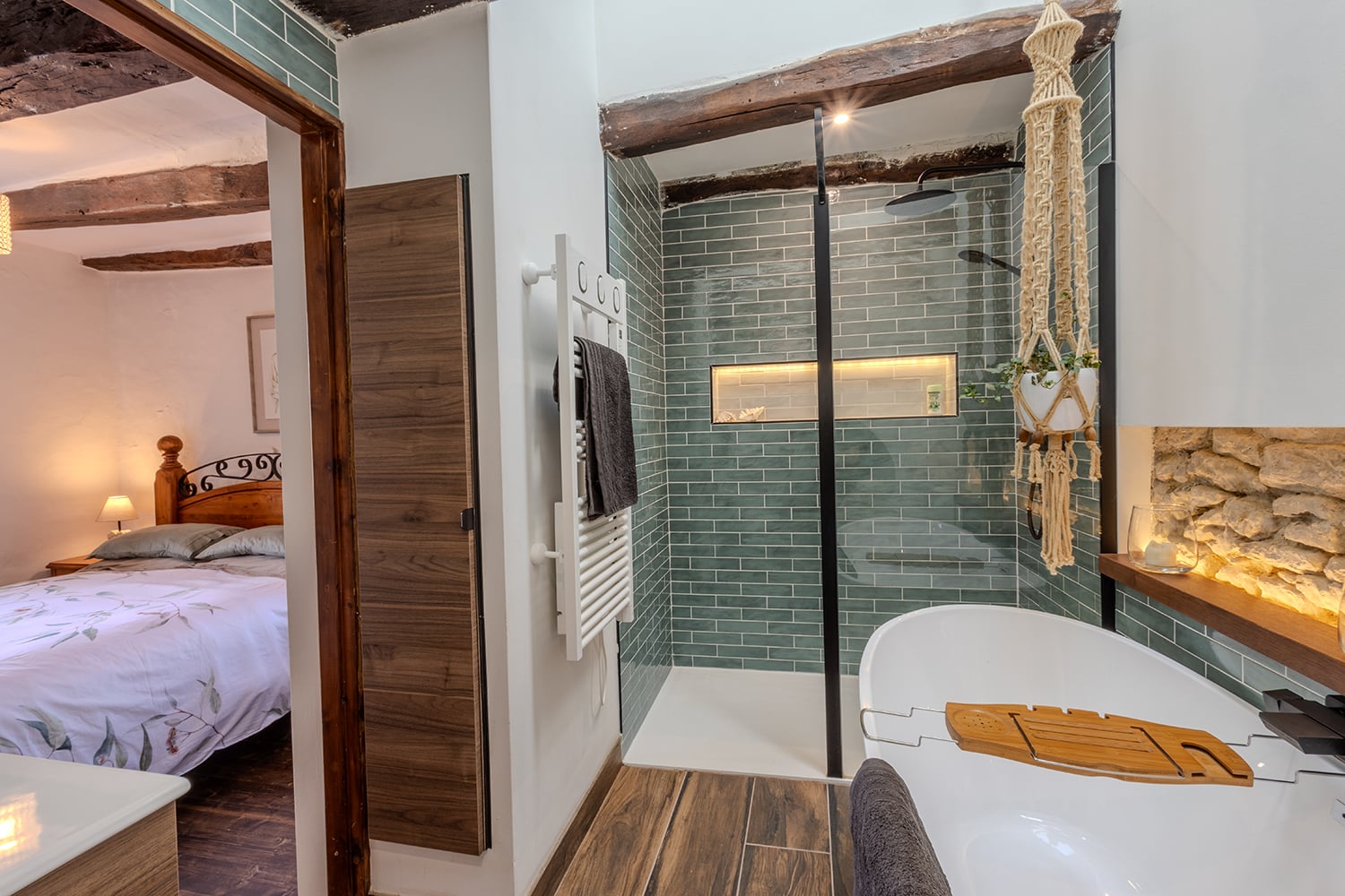 Bathroom | Holiday home in Lot