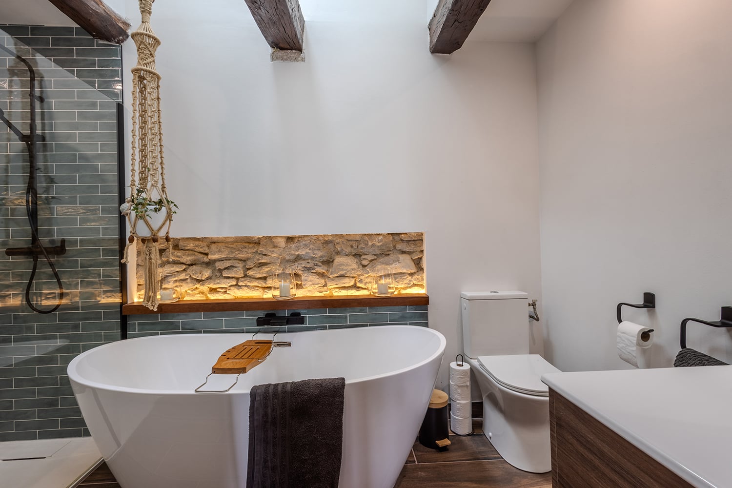 Bathroom | Holiday home in Lot
