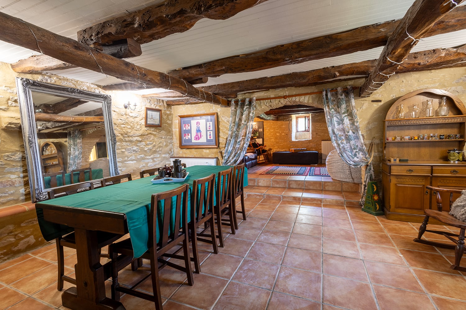 Dining room | Holiday home in Lot