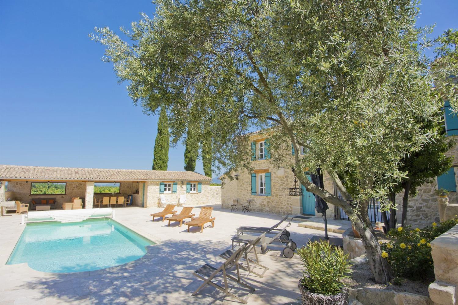Rental accommodation in Provence with private pool