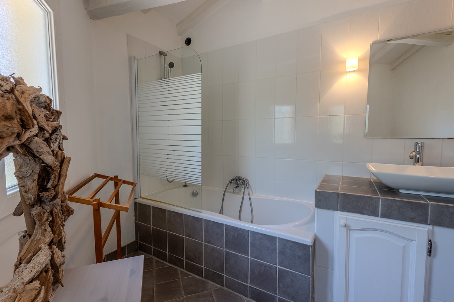 Bathroom | Holiday home in Trèbes