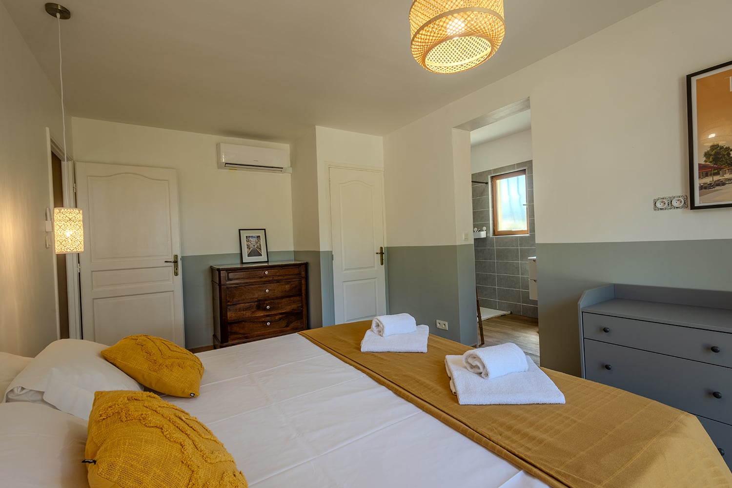 Bedroom | Holiday home in Trèbes