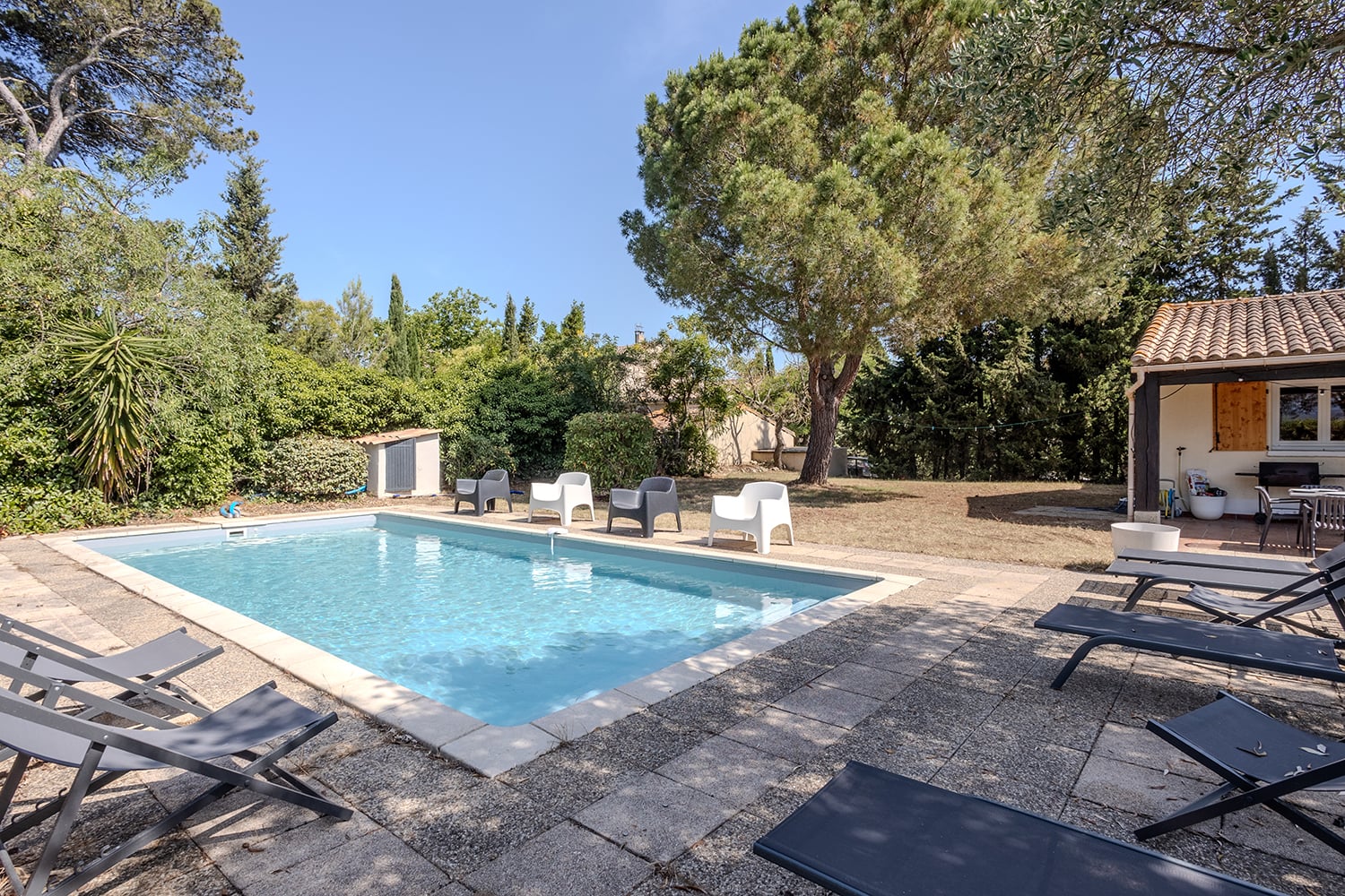Private pool
