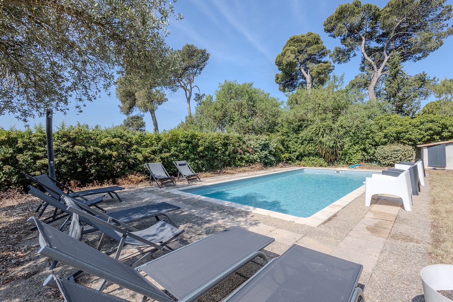 Private pool