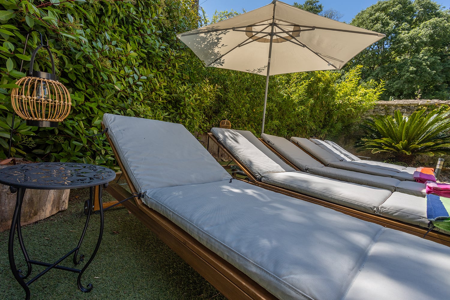 Pool loungers