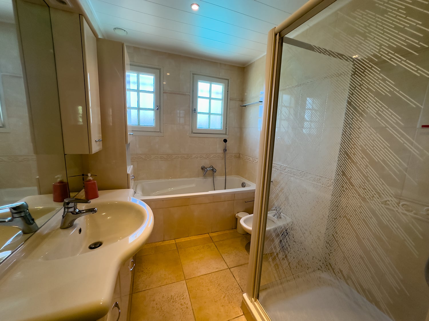 Bathroom | Holiday home in Dordogne