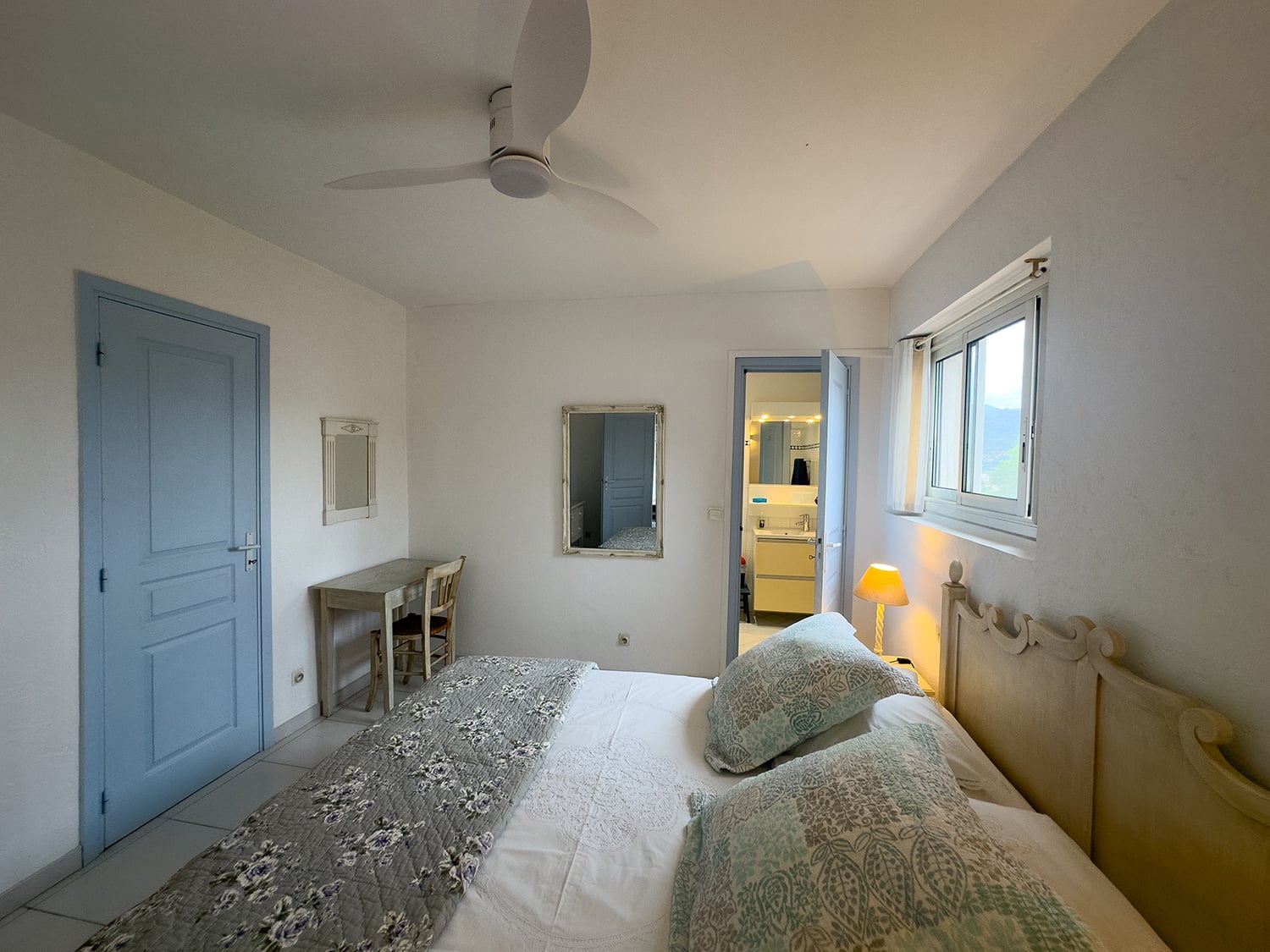 Bedroom | Holiday apartment in Pégomas