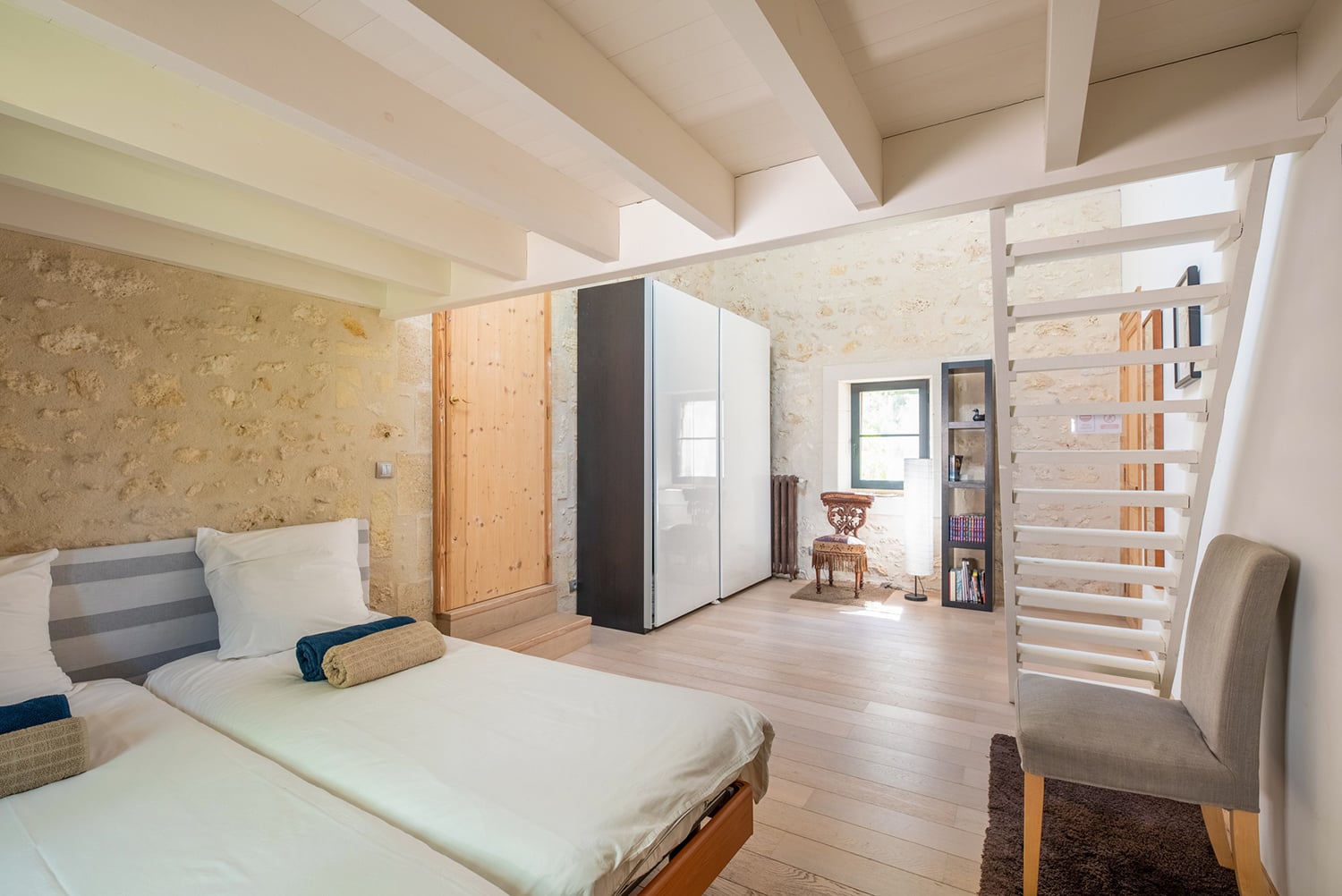 Bedroom | Holiday home in Nouvelle-Aquitaine