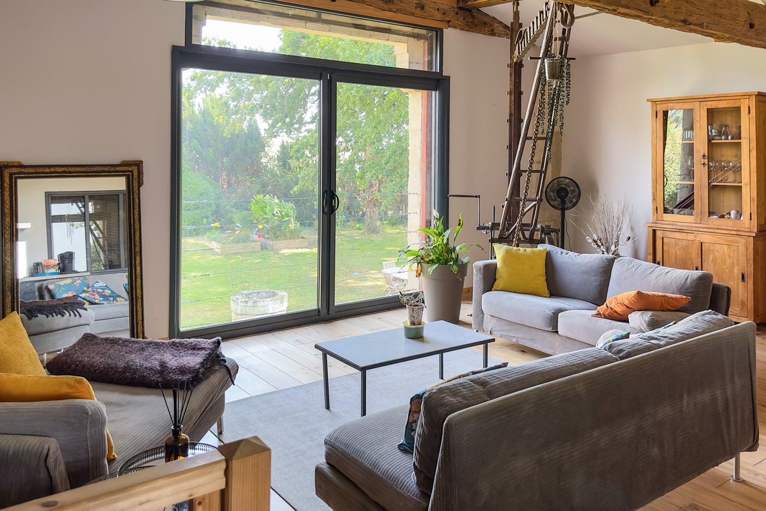 Sitting room | Holiday home in Nouvelle-Aquitaine