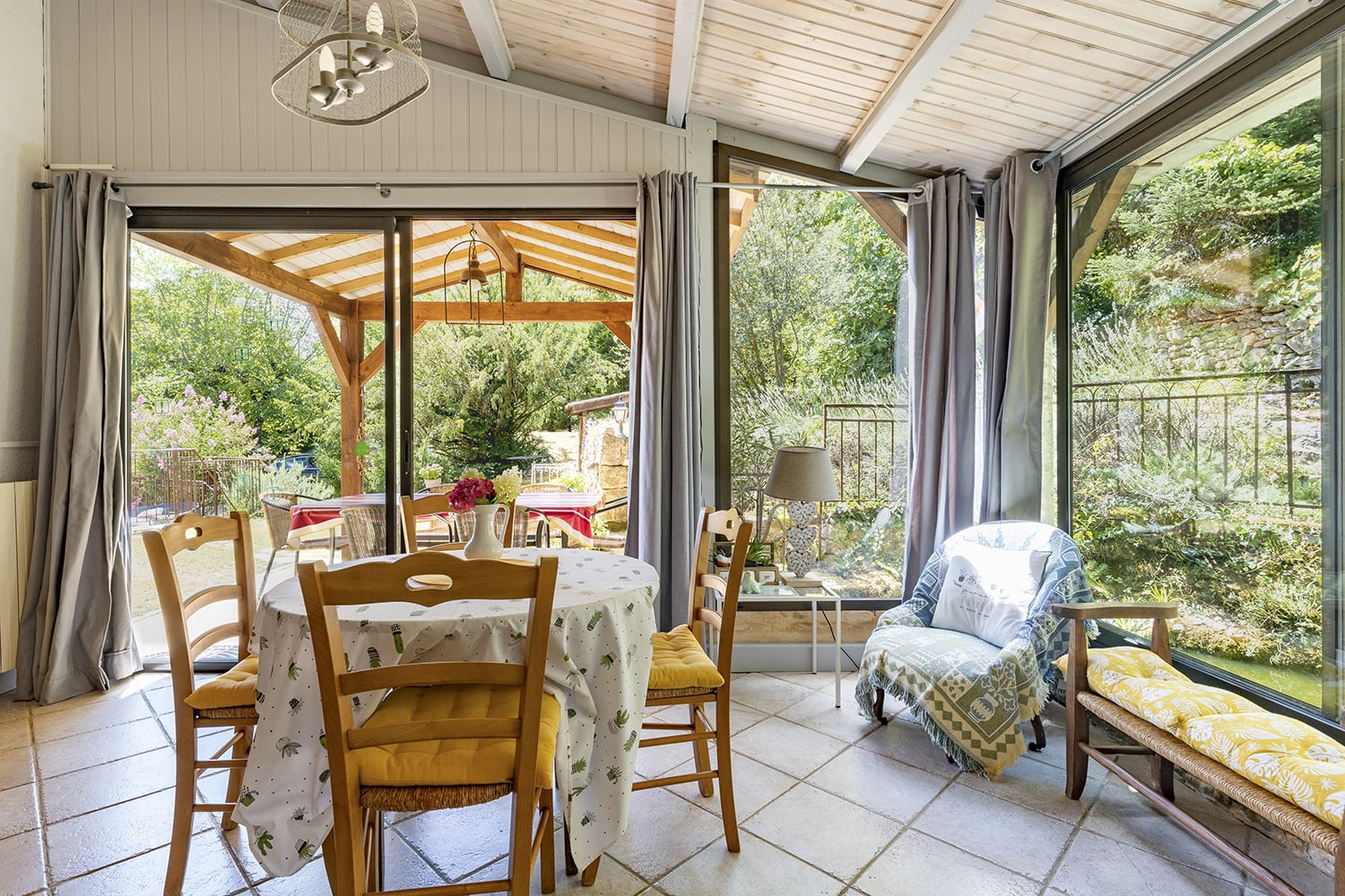 Conservatory | Holiday home in Beynac-et-Cazenac Conservatory | Holiday home in Beynac-et-Cazenac