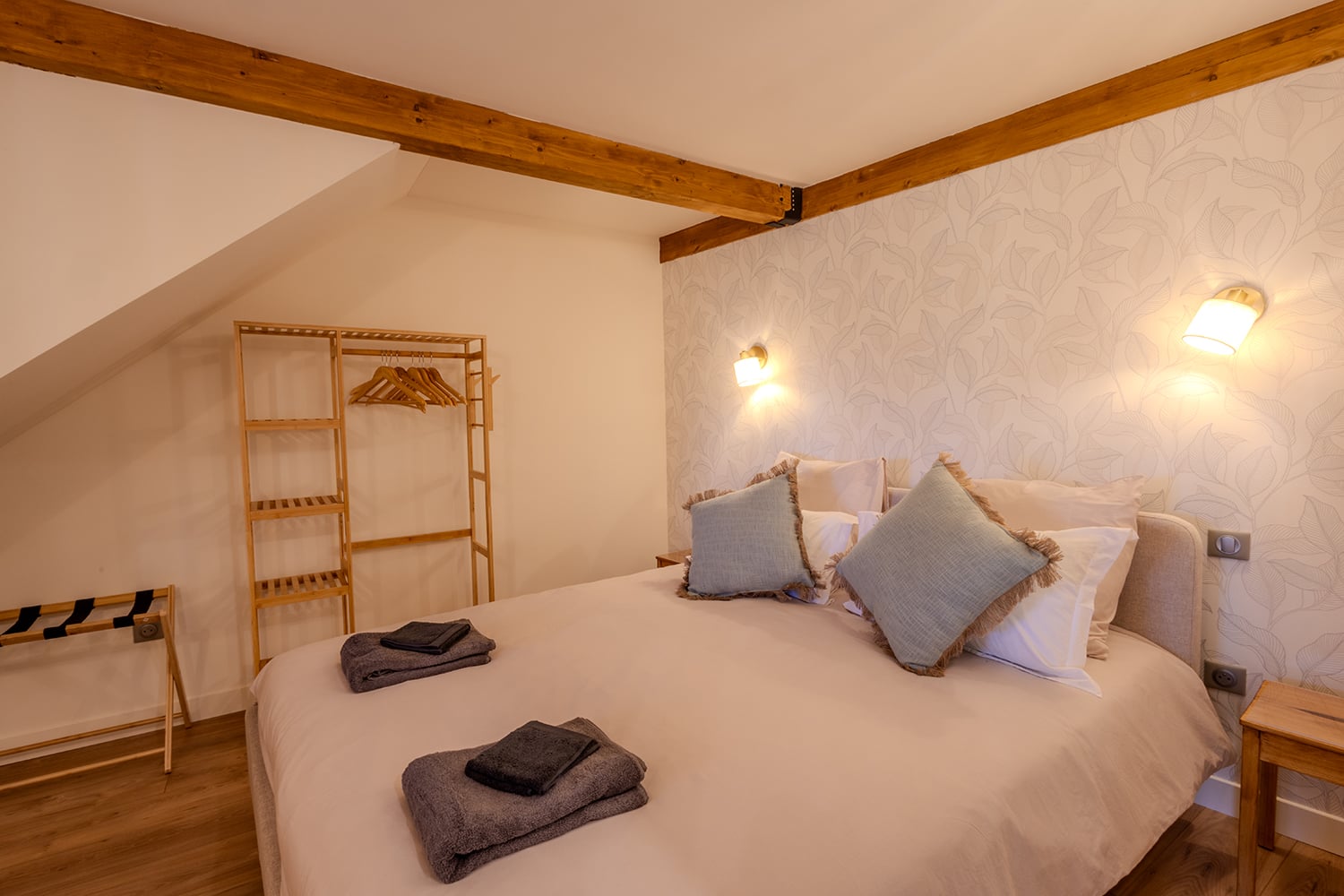 Bedroom | Holiday apartment in the South of France