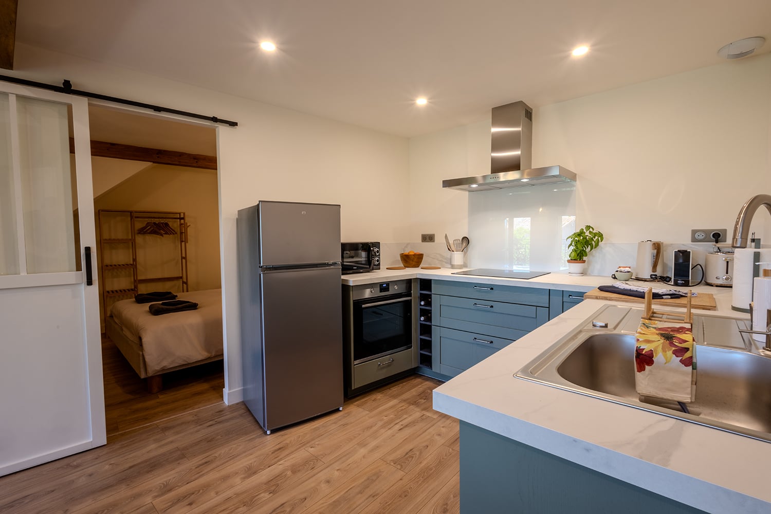 Kitchen | Holiday apartment in the South of France