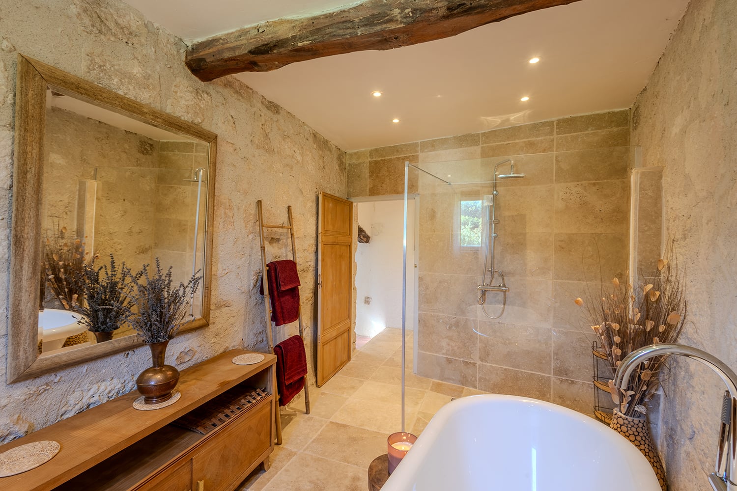 Bathroom | Holiday home in Nouvelle-Aquitaine
