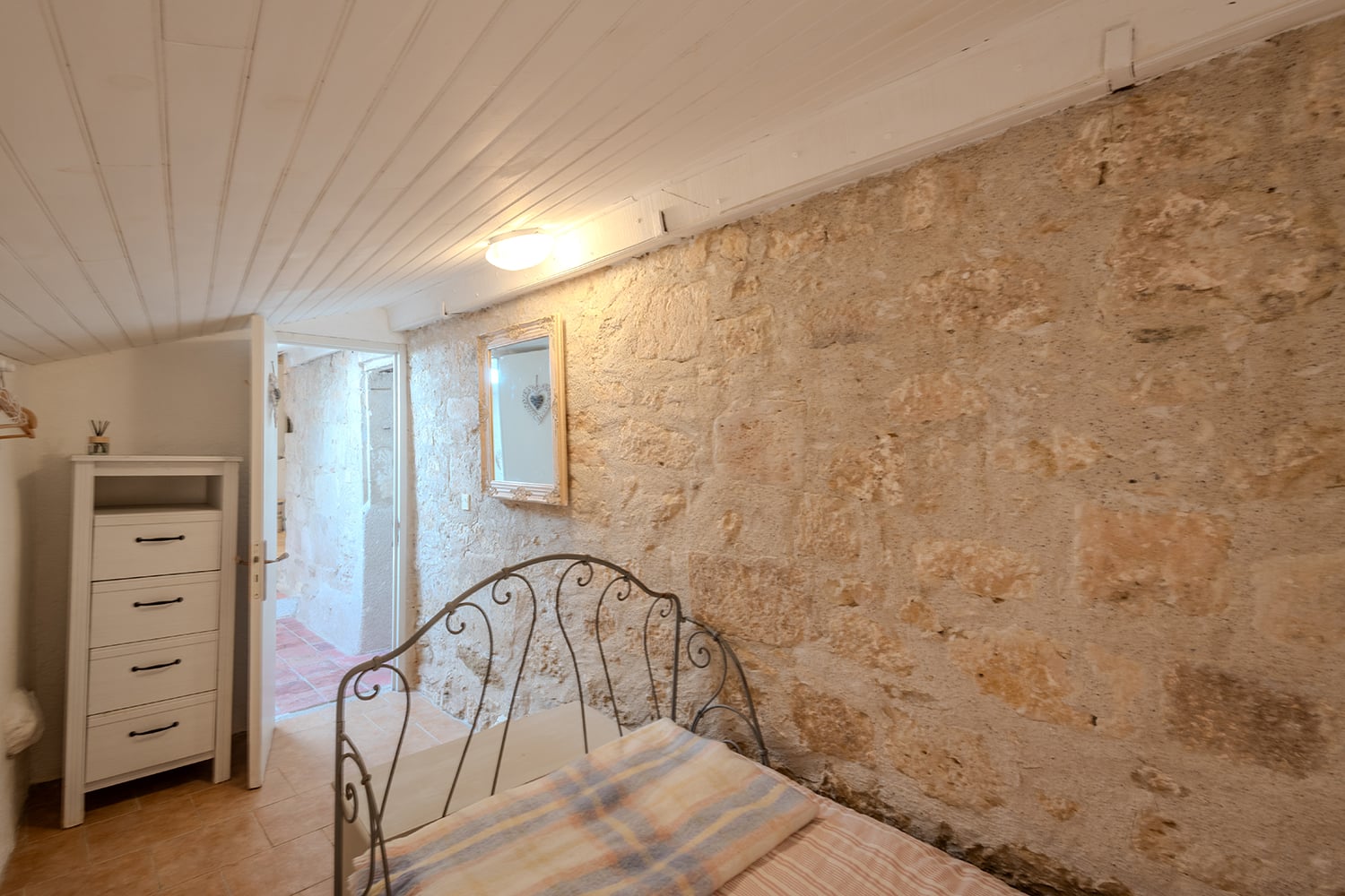 Bedroom | Holiday home in Nouvelle-Aquitaine
