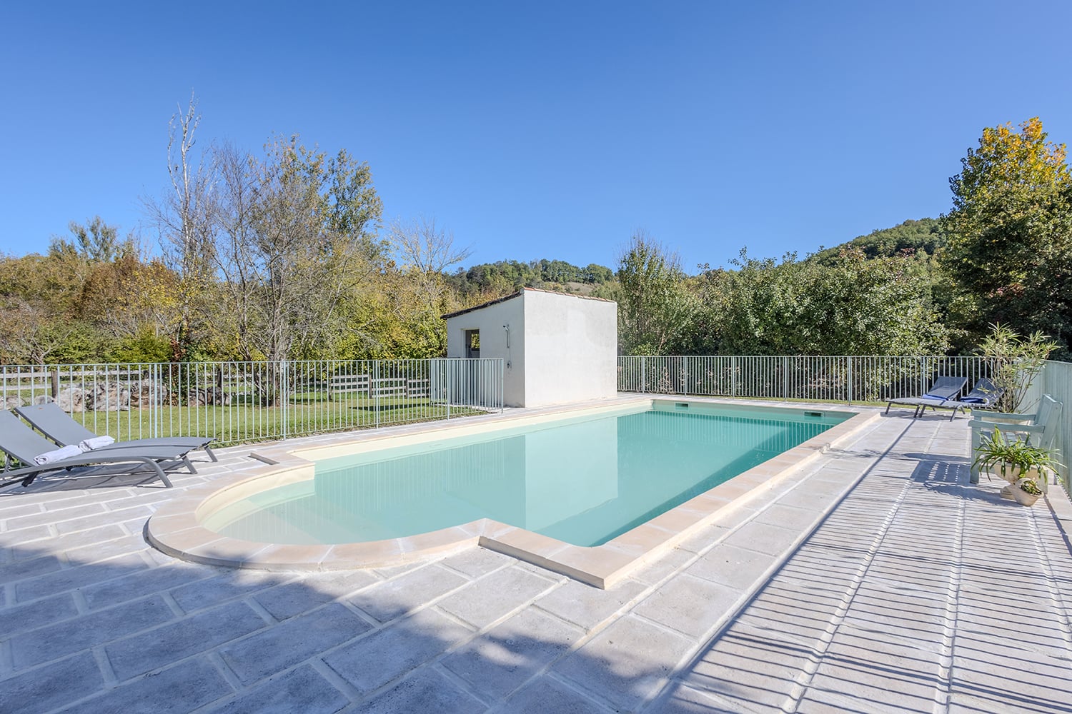Private pool